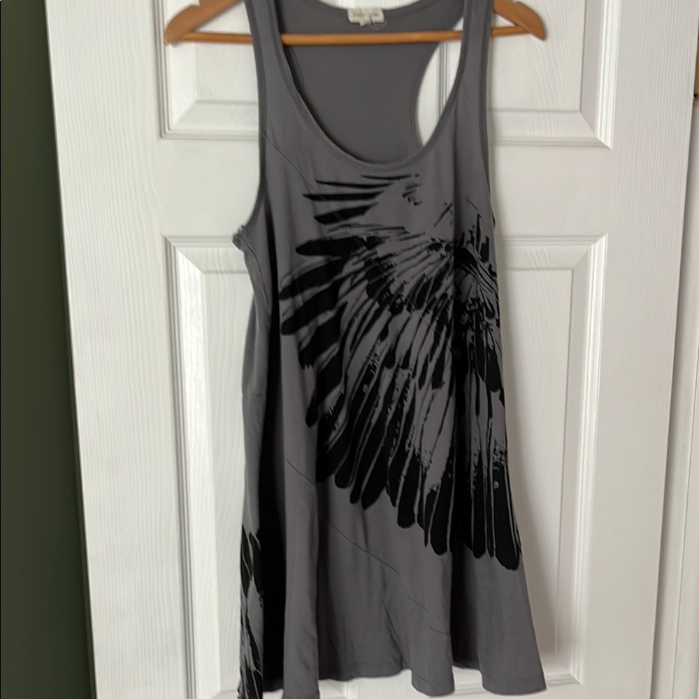 Flowy gray w/black details dress